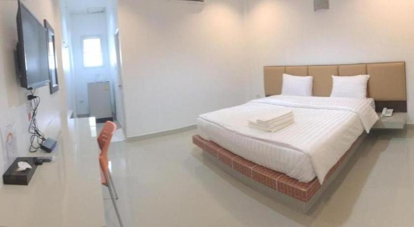 The Phant Hotel Surin Bagian luar foto