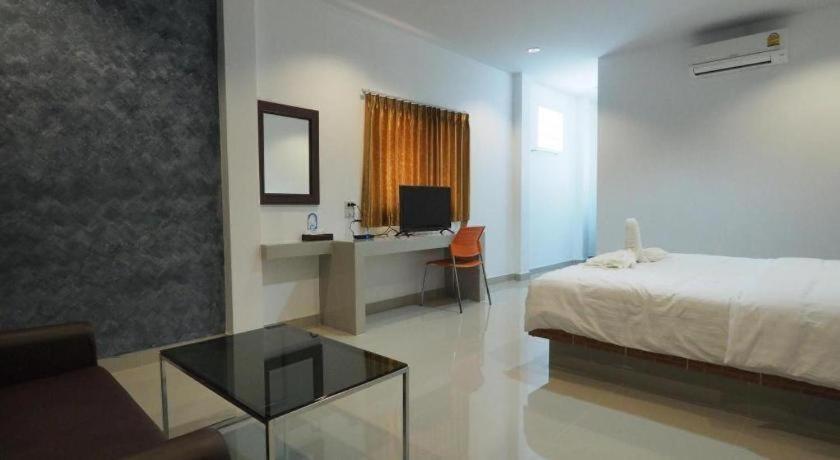 The Phant Hotel Surin Bagian luar foto